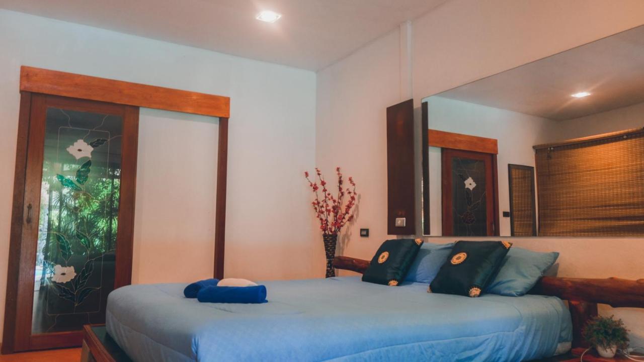 Passion Nai Harn Bed & Breakfast Bagian luar foto