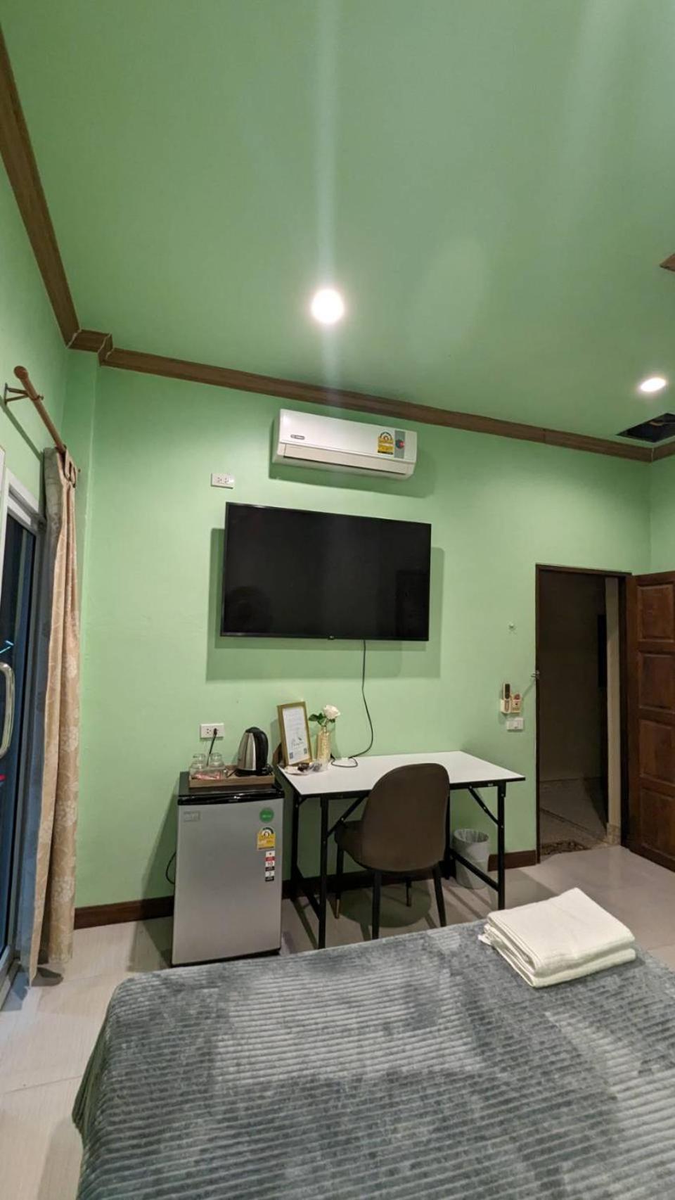 Passion Nai Harn Bed & Breakfast Bagian luar foto
