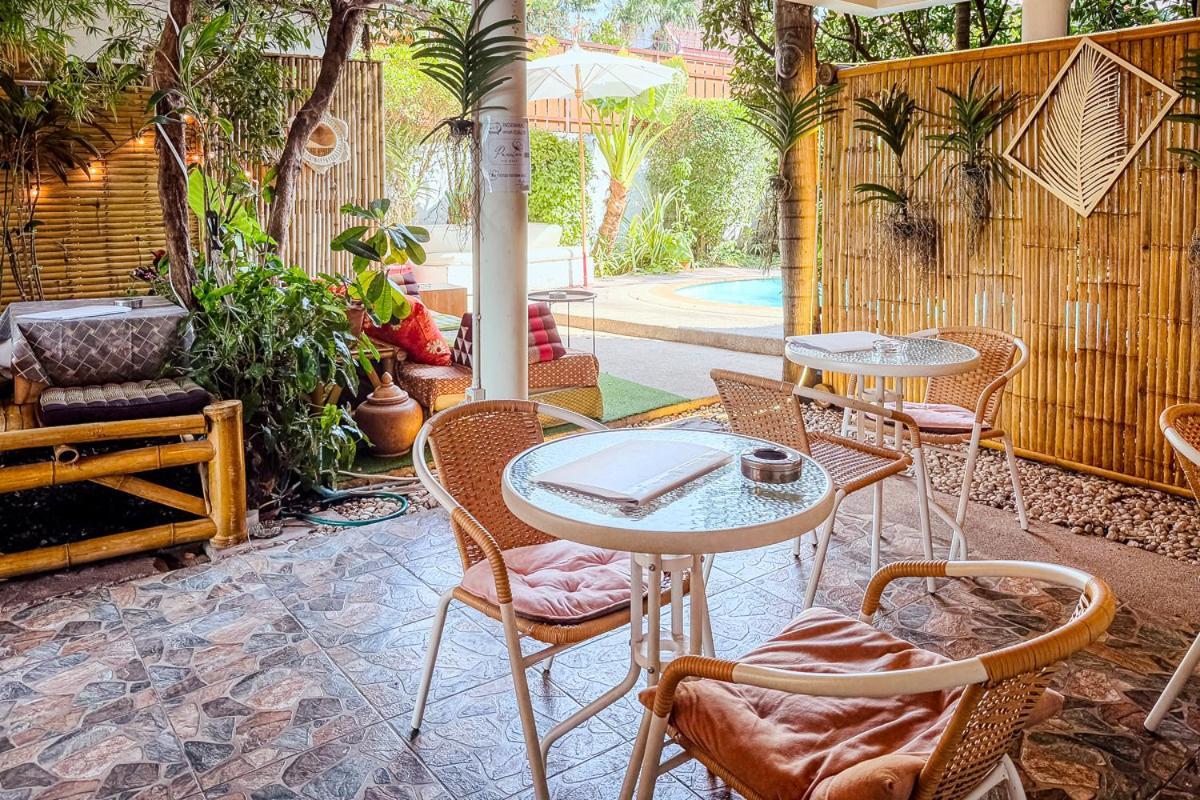 Passion Nai Harn Bed & Breakfast Bagian luar foto