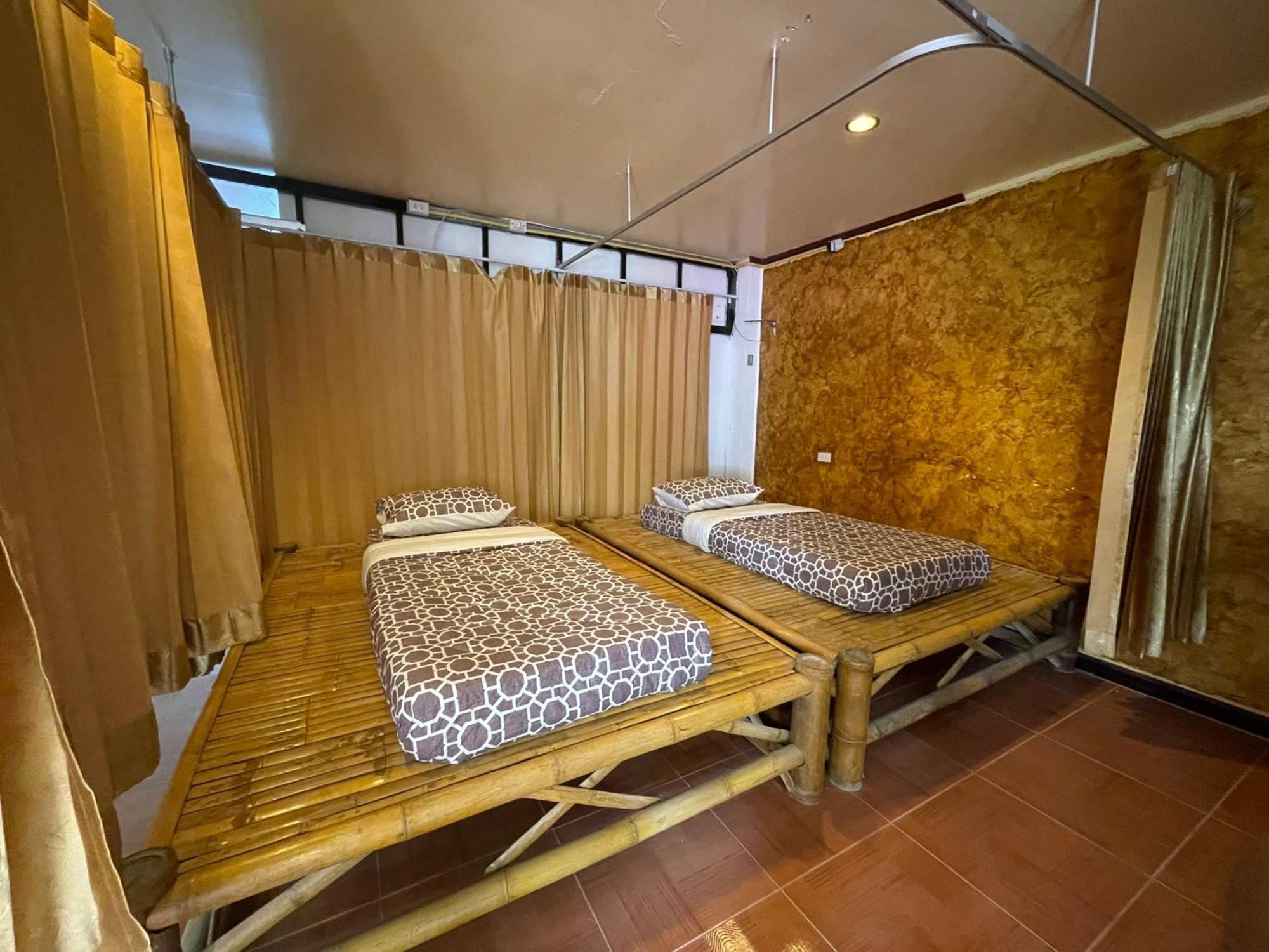 Passion Nai Harn Bed & Breakfast Bagian luar foto